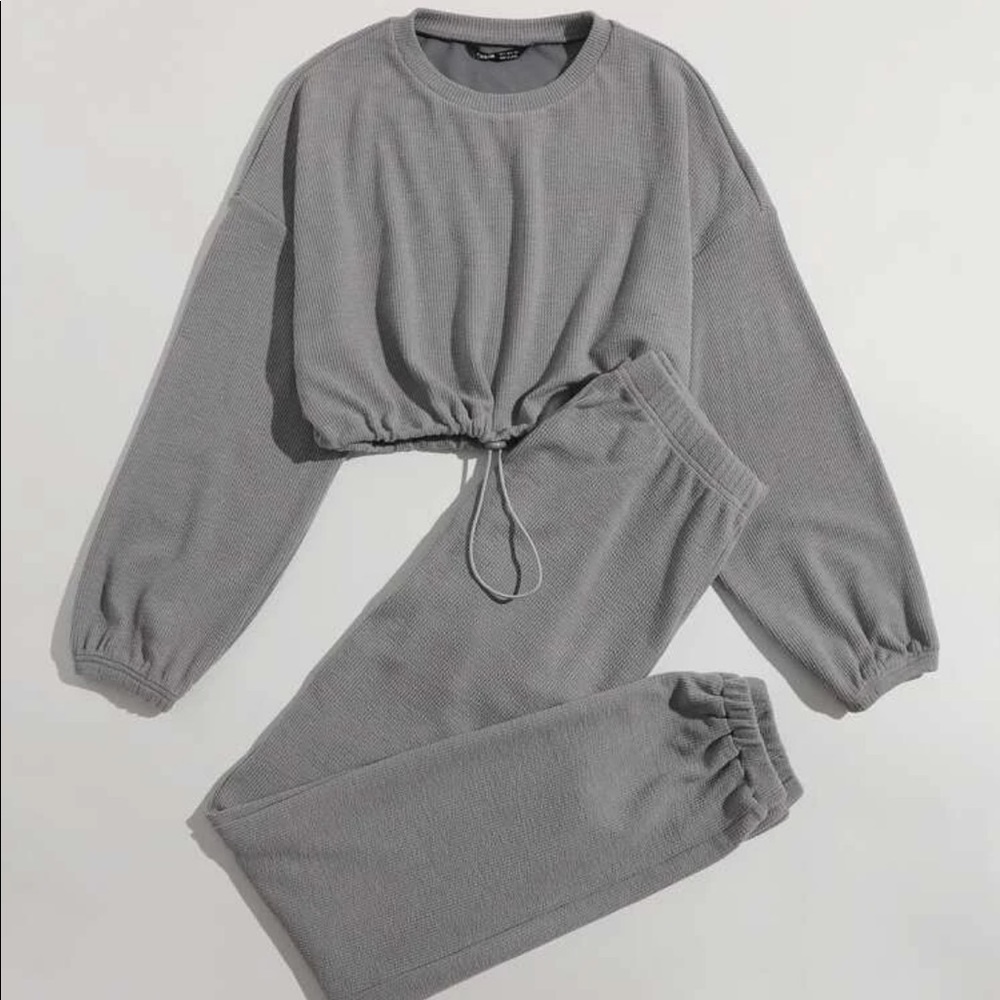 Pullover & Pants Set
